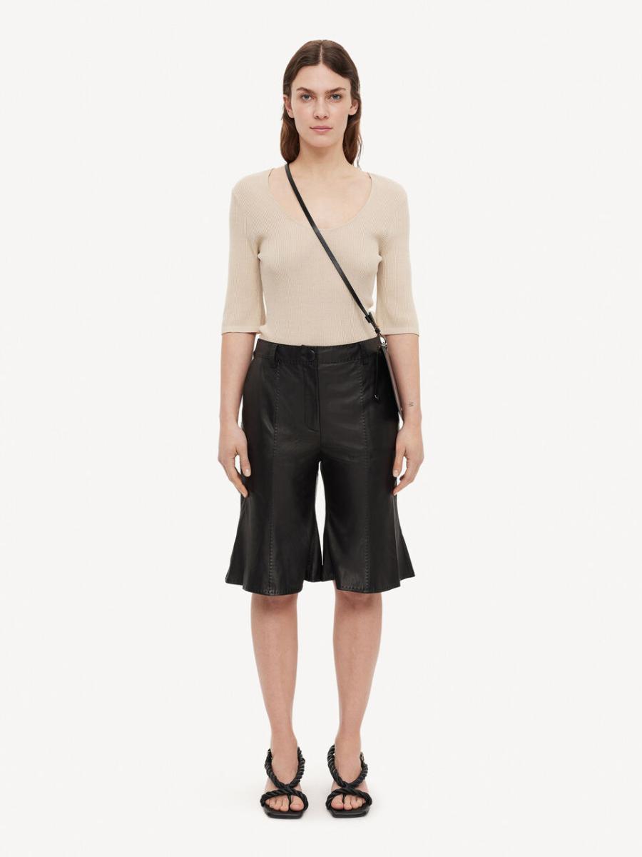 Pantalons Classique Short En Cuir Carmone Femme Black By Malene Birger