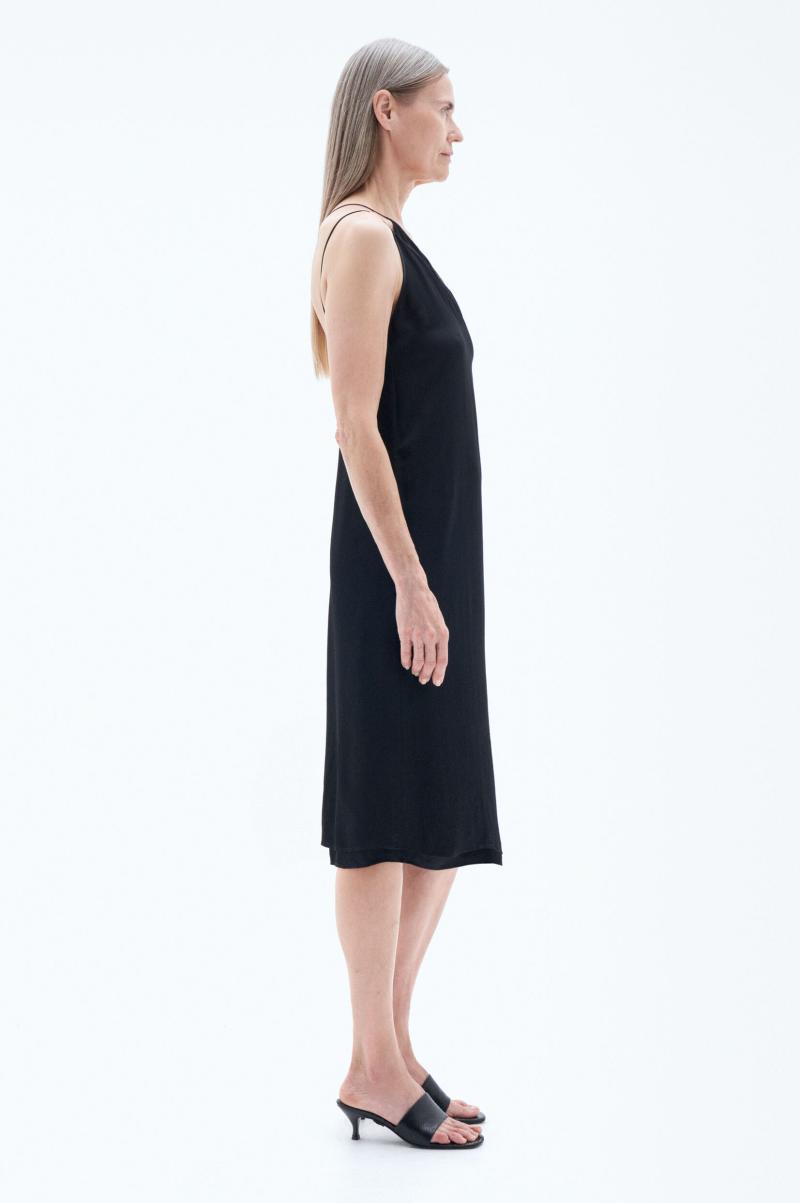 Filippa K Robes Asymmetric Seersucker Dress Black Femme - 2